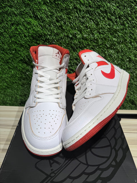 Jordan 1 Mid SE Dune Red Sz 12