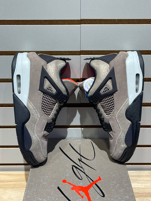 Jordan 4 Retro Taupe Haze Sz 9.5