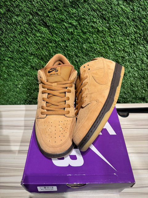 Nike SB Dunk Low Wheat Sz 10.5M