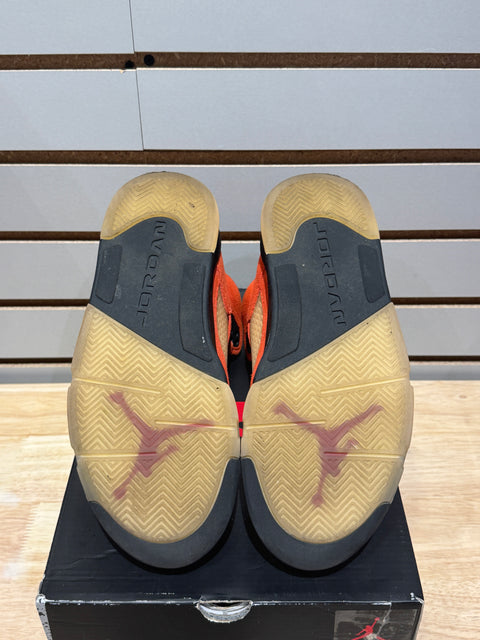 Jordan 5 Retro Dunk on Mars (Women's) Sz 7.5W/6Y