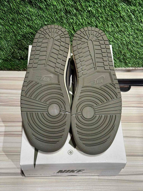 Jordan 1 Retro Low OG SP Travis Scott Olive (Women's) Sz 7.5W/6M