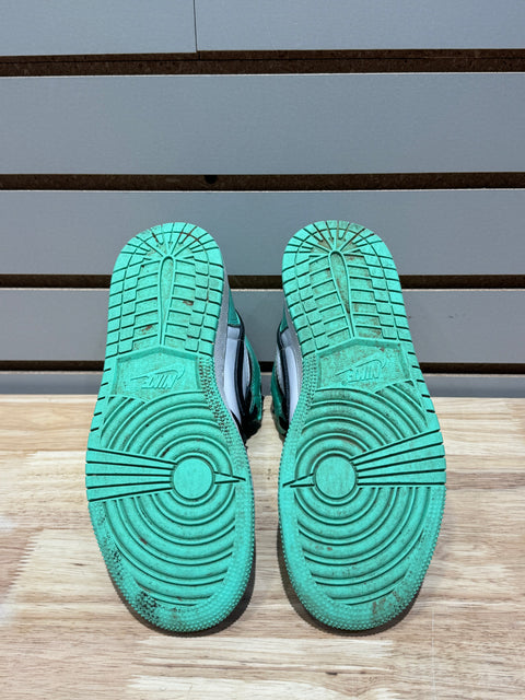 Jordan 1 Retro High OG Green Glow (GS) Sz 4Y