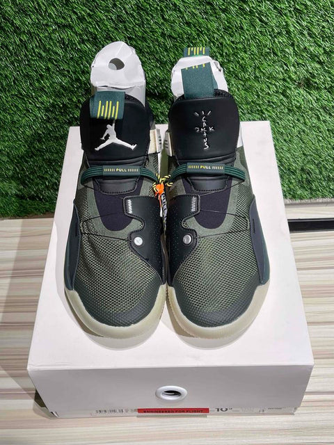 Jordan XXXIII Travis Scott Sz 10.5