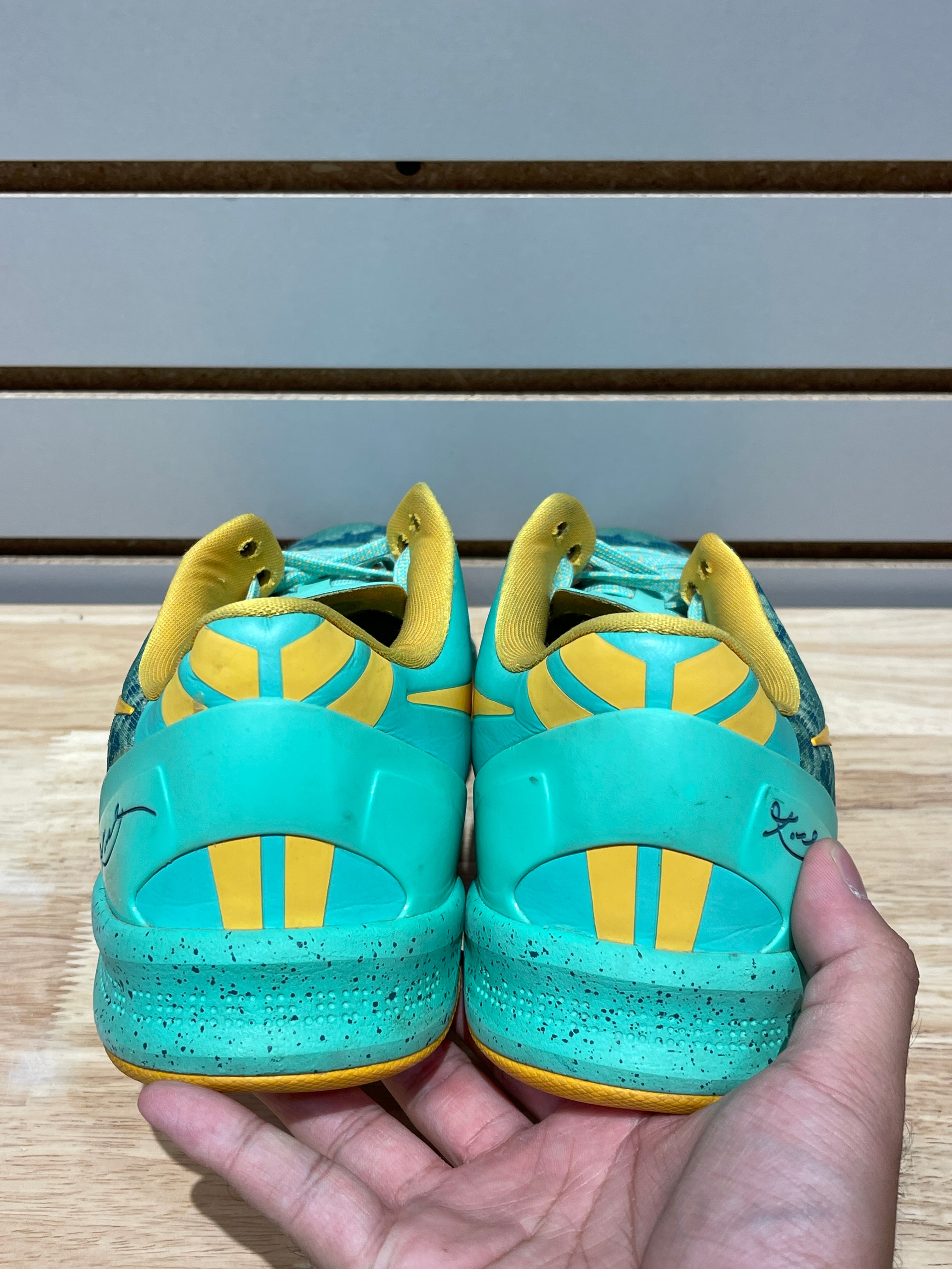 Nike Kobe 8 System Green Glow Laser Orange Sz 10.5 – Sneak City