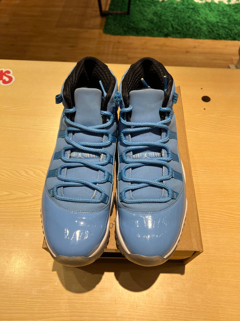 Jordan 11 Retro Pantone