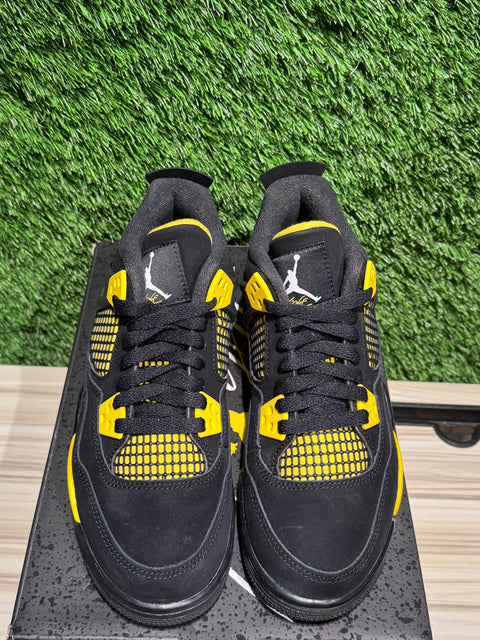 Jordan 4 Retro Thunder (2023) (GS) Sz 5.5Y