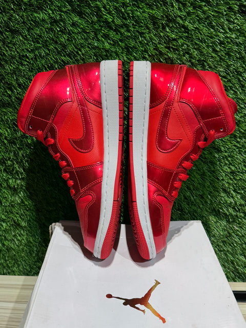 Jordan 1 Mid SE Pomegranate (Women's) Sz 7M