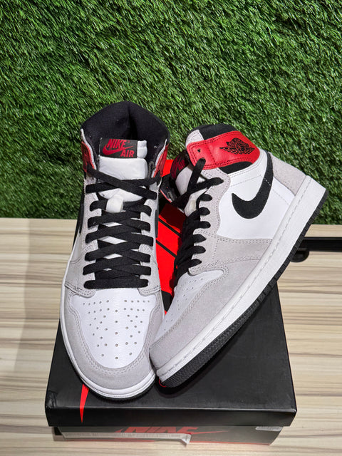 Jordan 1 Retro High Light Smoke Grey Sz 8.5M