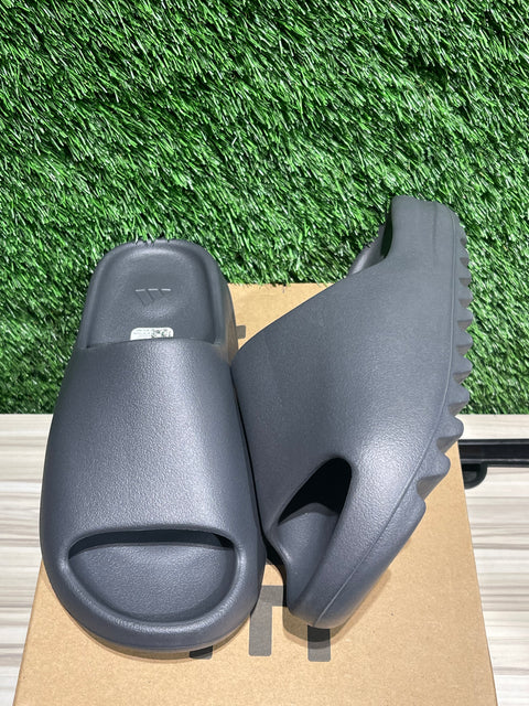 adidas Yeezy Slide Granite Sz 8