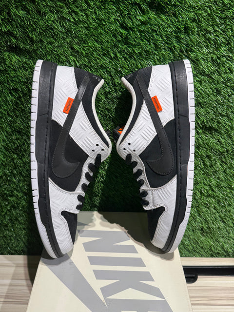 Nike SB Dunk Low TIGHTBOOTH Sz 11.5M