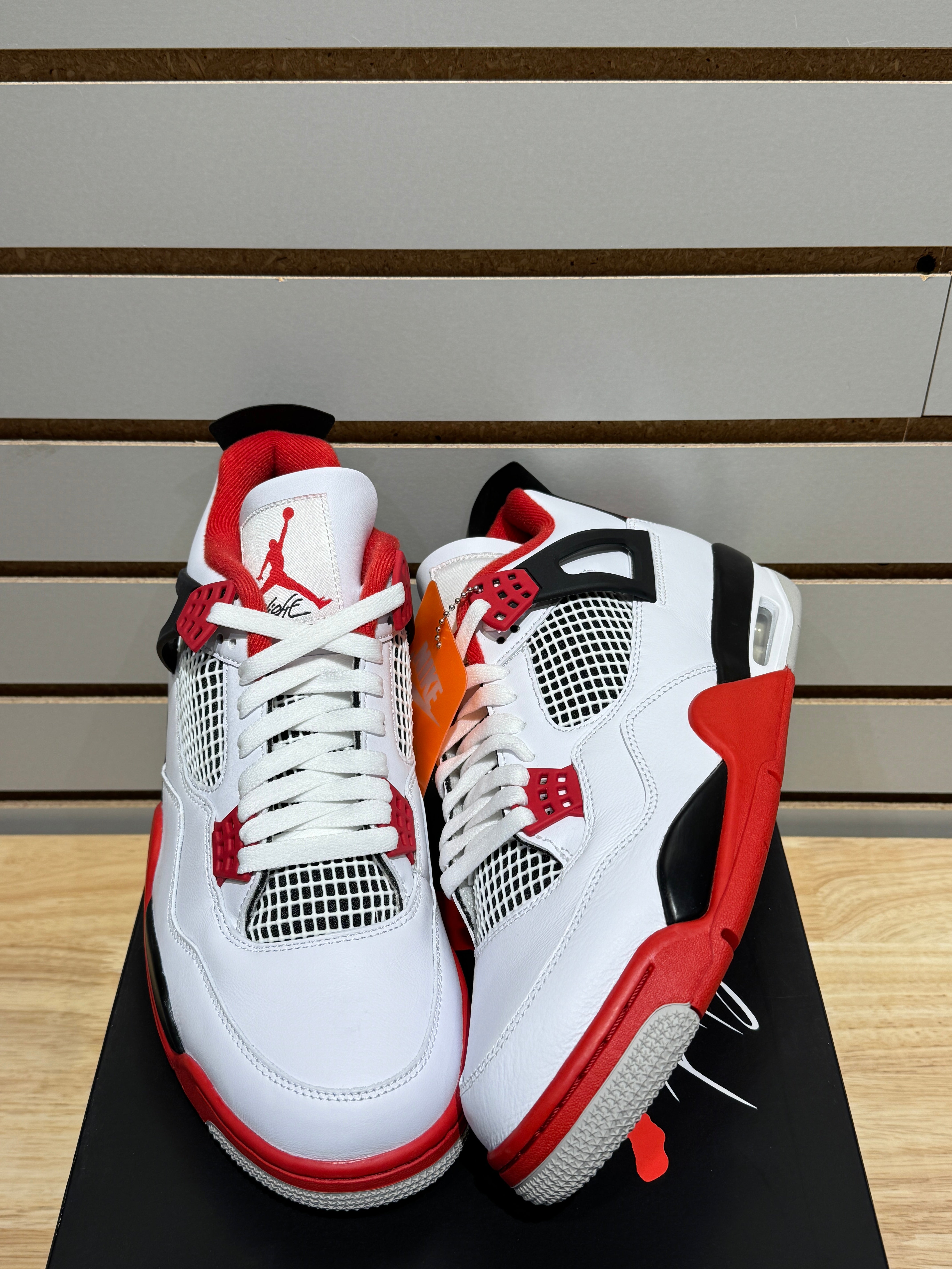 Jordan 4 Retro Fire Red (2020) Sz 11 – Sneak City