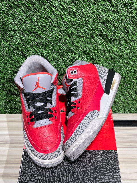 Jordan 3 Retro SE Fire Red (GS)