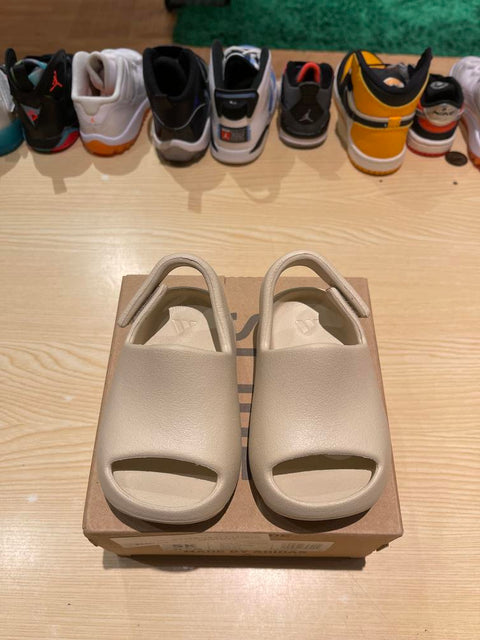 adidas Yeezy Slide Bone (2022) (Infants) Sz 5K