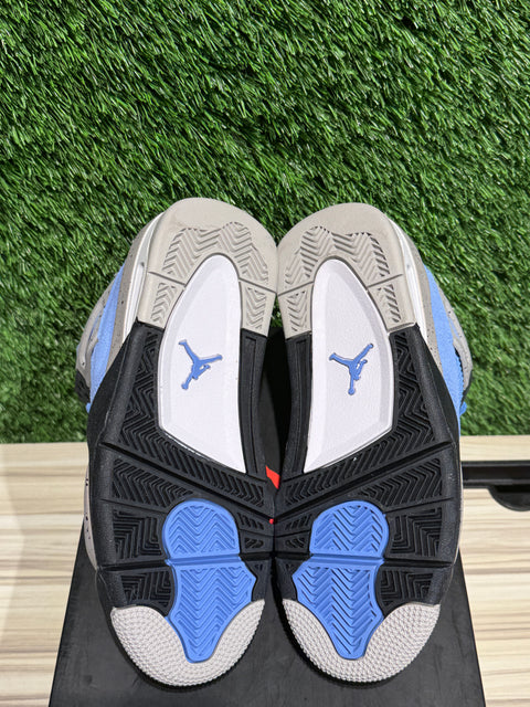 Jordan 4 Retro University Blue (GS) Sz 3.5Y