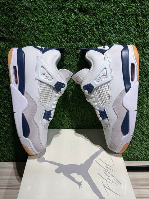 Jordan 4 Retro SB Navy Sz 9.5M.