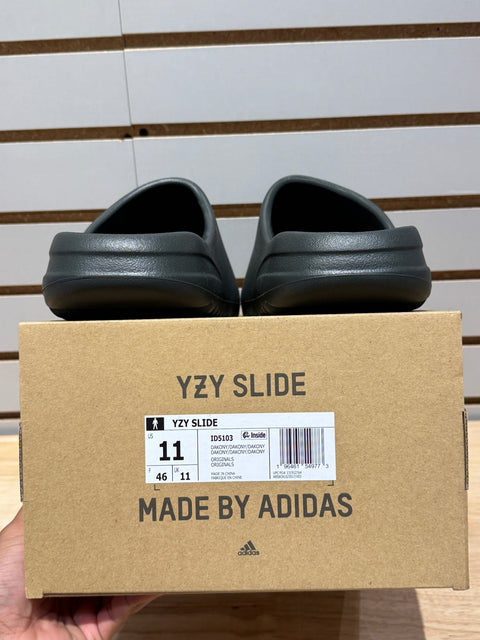 adidas Yeezy Slide Dark Onyx Sz 11