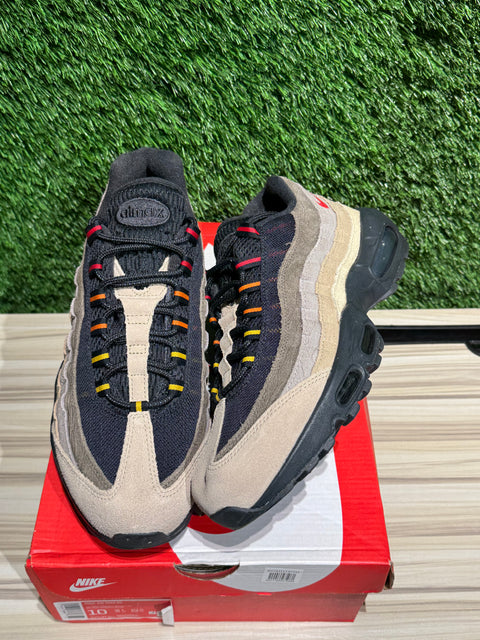 Nike Air Max 95 Off Noir Limestone Sz 10M