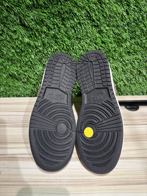 Jordan 1 Retro High Dark Mocha (GS) Sz 5Y/6.5W