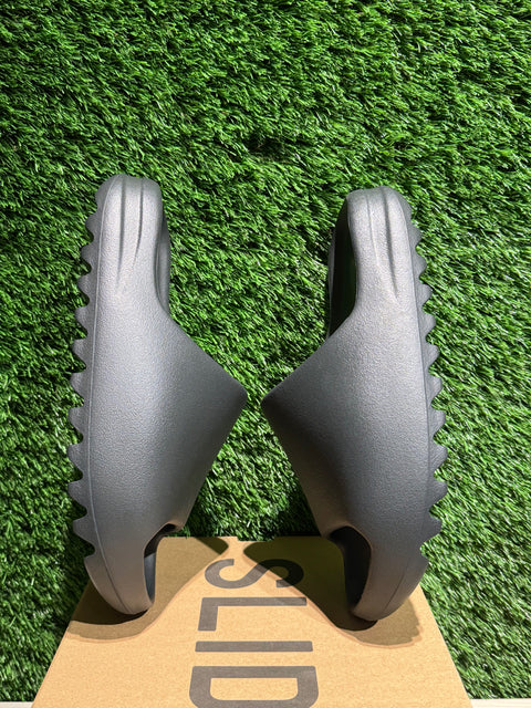 adidas Yeezy Slide Dark Onyx Sz 10