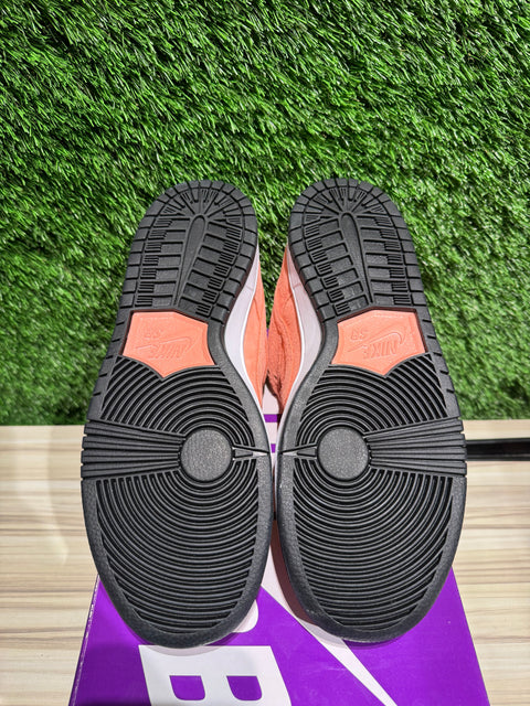 Nike SB Dunk Low Pink Pig Sz 8