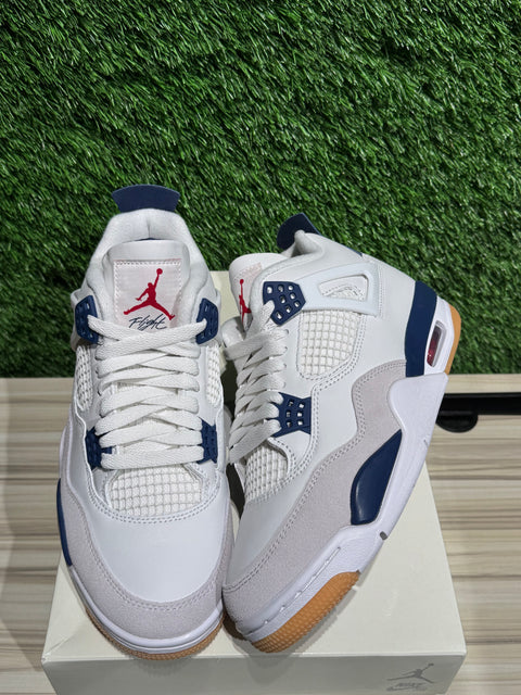 Jordan 4 Retro SB Navy Sz 6M/7.5W