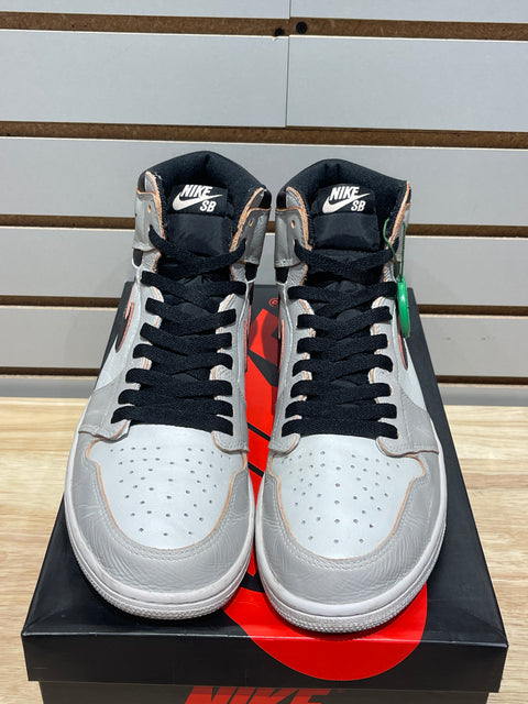 Jordan 1 Retro High OG Defiant SB NYC to Paris Sz 10.5