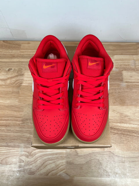 Nike SB Dunk Low University Red Gum