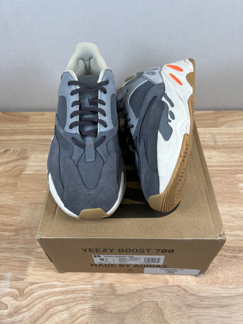 adidas Yeezy Boost 700 Magnet