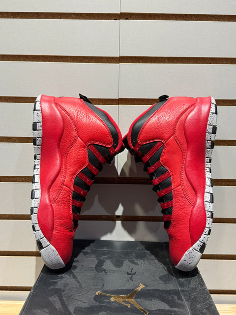 Jordan 10 Retro Bulls Over Broadway Sz 9.5