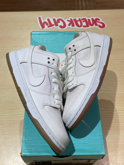 Nike SB Dunk Low White Ice Sz 7.5M/9W