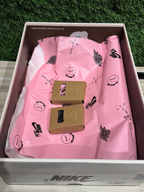 Jordan 1 Retro Low OG SP Travis Scott Velvet Brown Sz 9.5