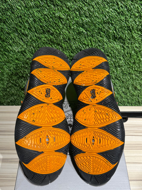 Nike Kyrie 5 Taco PE Sz 9.5