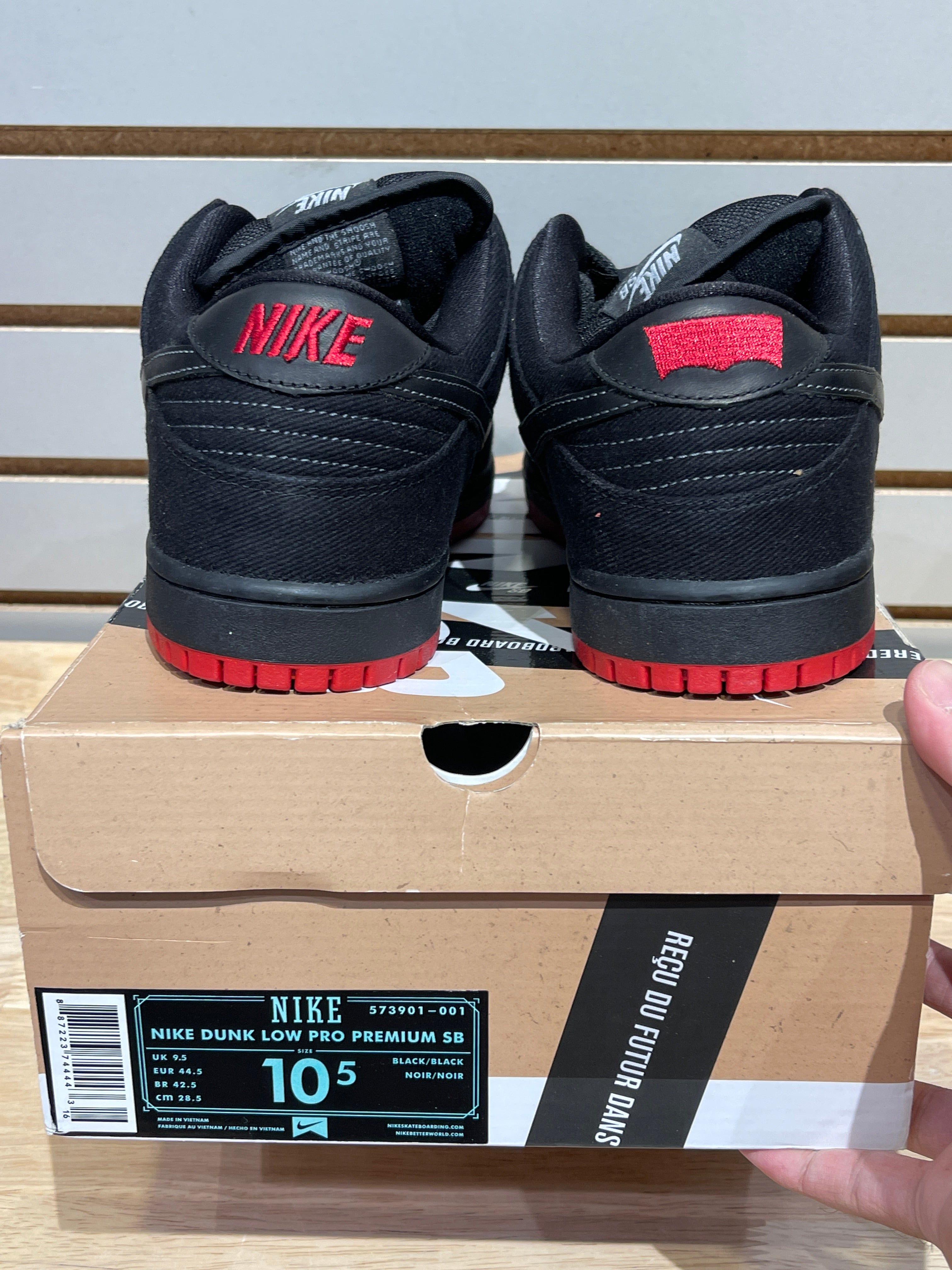 Nike SB Dunk Low Levis Black Denim Sz 10.5 – Sneak City