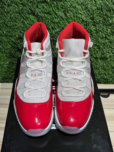 Jordan 11 Retro Cherry (2022) Sz 11.5M