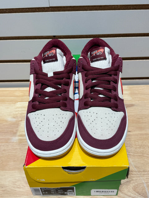 Nike SB Dunk Low Skate Like a Girl Sz 7