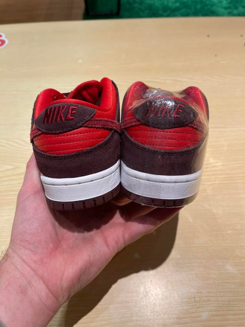 Nike SB Dunk Low Cherry