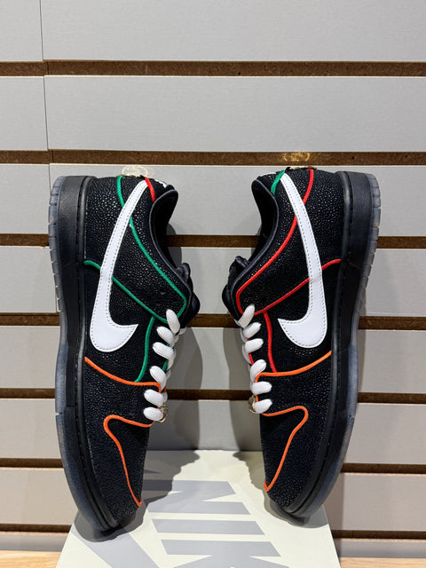 Nike SB Dunk Low Bronx Girls Skate Sz 9