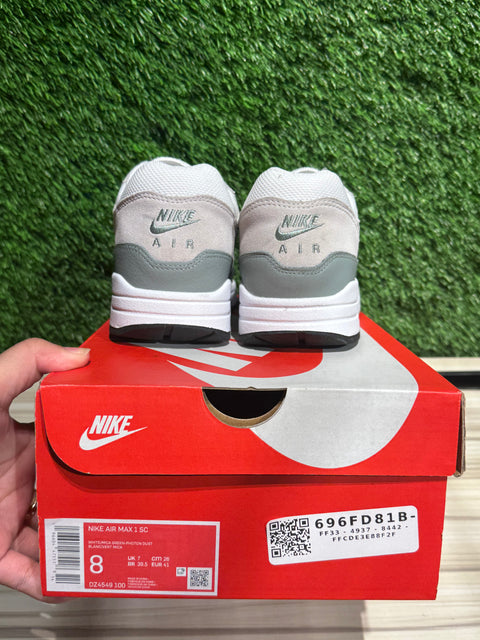Nike Air Max 1 White Mica Green Sz 8M.