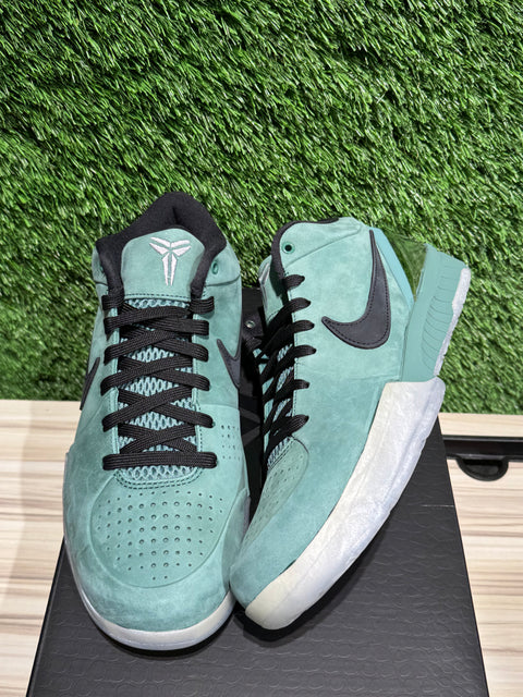 Nike Kobe 4 Protro Girl Dad Sz 8M