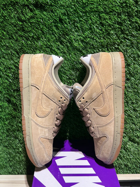 Nike SB Dunk Low Pro B Parachute Beige Sz 8.5M