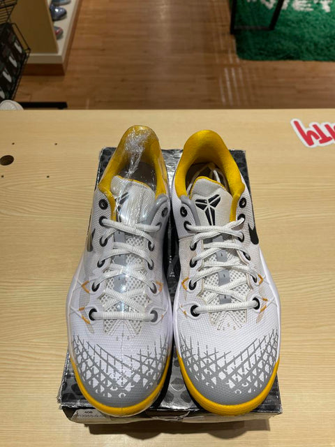 Kobe Venomenon 4 White University Gold Sz 8.5