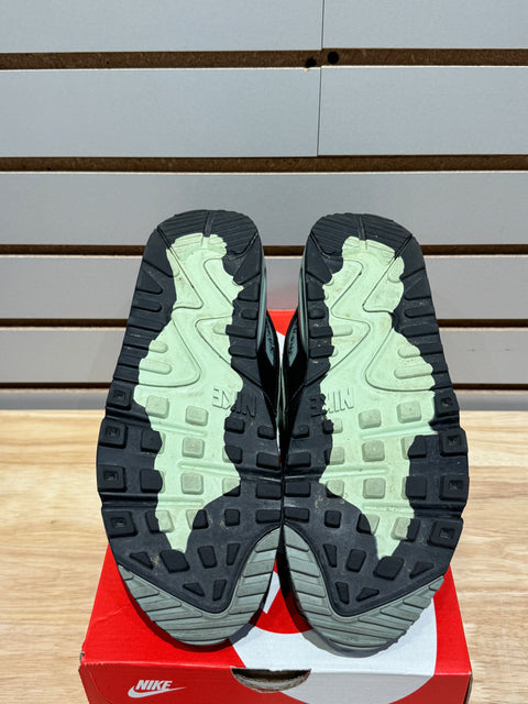 Nike Air Max 90 Gore-Tex Black Honeydew SZ 8.5