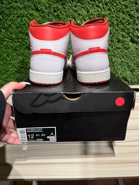 Jordan 1 Mid SE Dune Red Sz 12