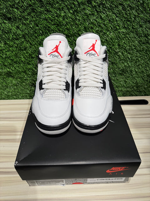 Jordan 4 Retro White Cement (2025) Sz 7.5