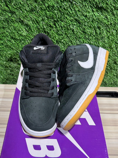 Nike SB Dunk Low Pro Black Gum Sz 9.5M