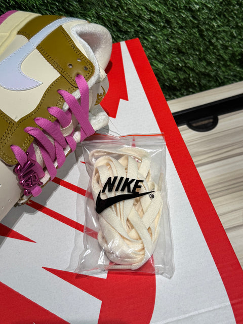 Nike Dunk Low SE Just Do it Bronzine Pink (Women's) Sz 6M