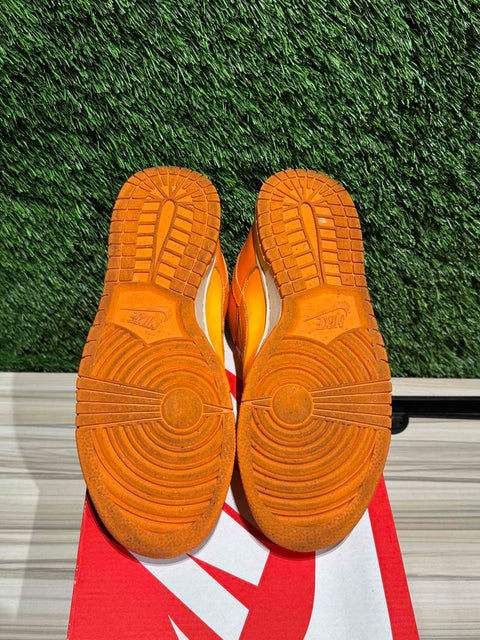 Nike Dunk Low Magma Orange (W) Sz 8.5W/7M.