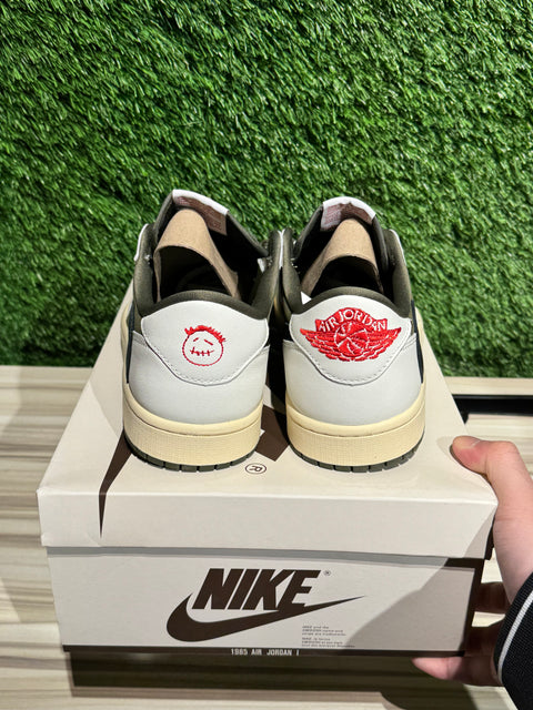 Jordan 1 Retro Low OG SP Travis Scott Medium Olive