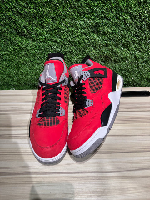 Jordan 4 Retro Toro Bravo Sz 12