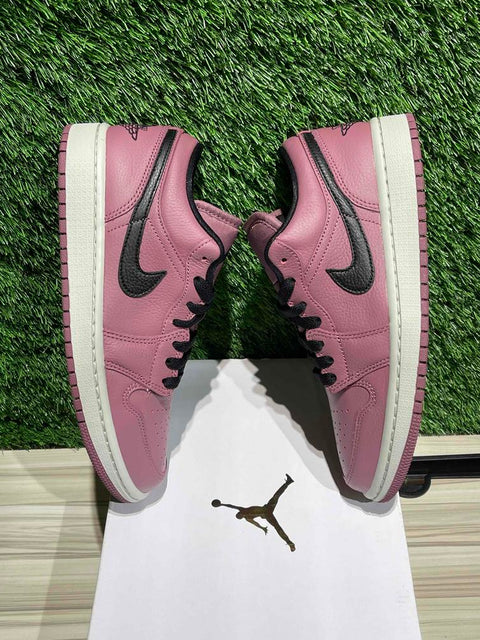 Jordan 1 Low Mulberry (Women's) Sz 6.5M